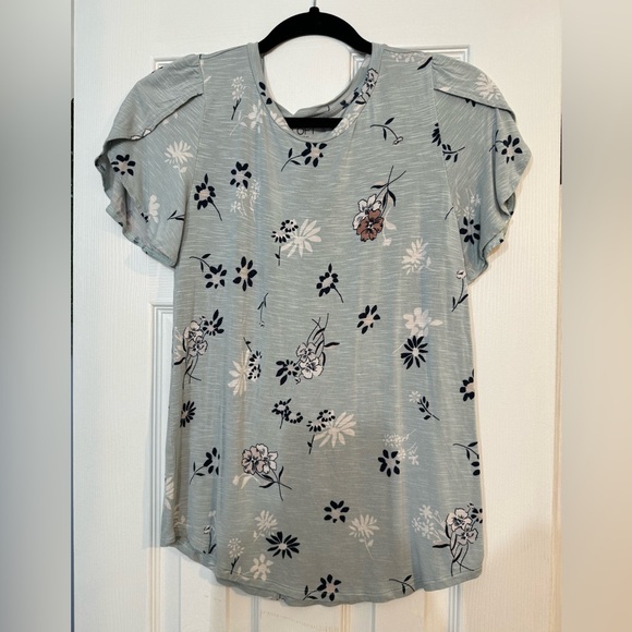 Green blouse - Picture 1 of 3